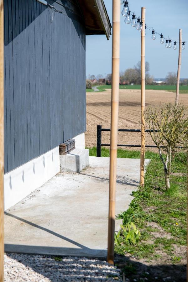 Roulotte Et Sauna De Tonton Bouvy Au Domaine Du Reuze Winnezeele Экстерьер фото
